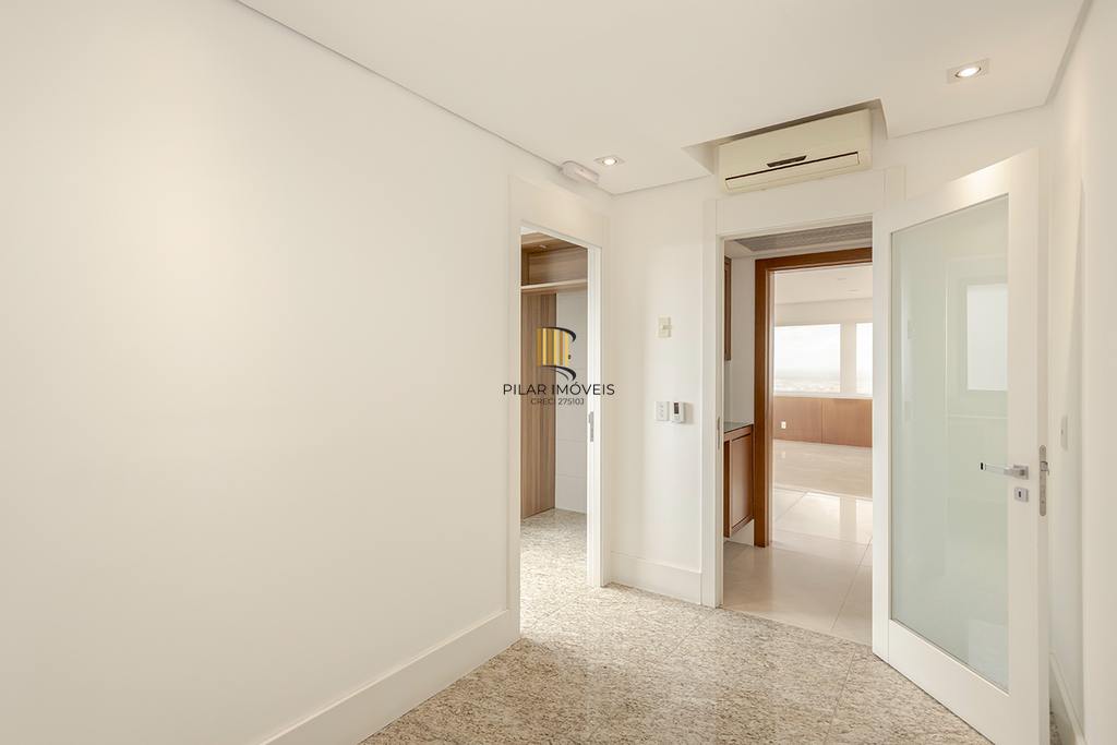 Triplex 3 dormitórios no bairro Bela Vista