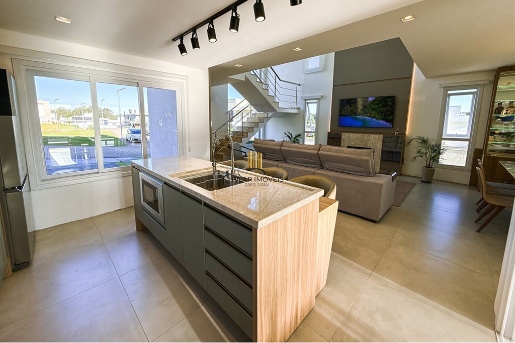 Casa de Condomínio 3 dormitórios no bairro Sanga Funda