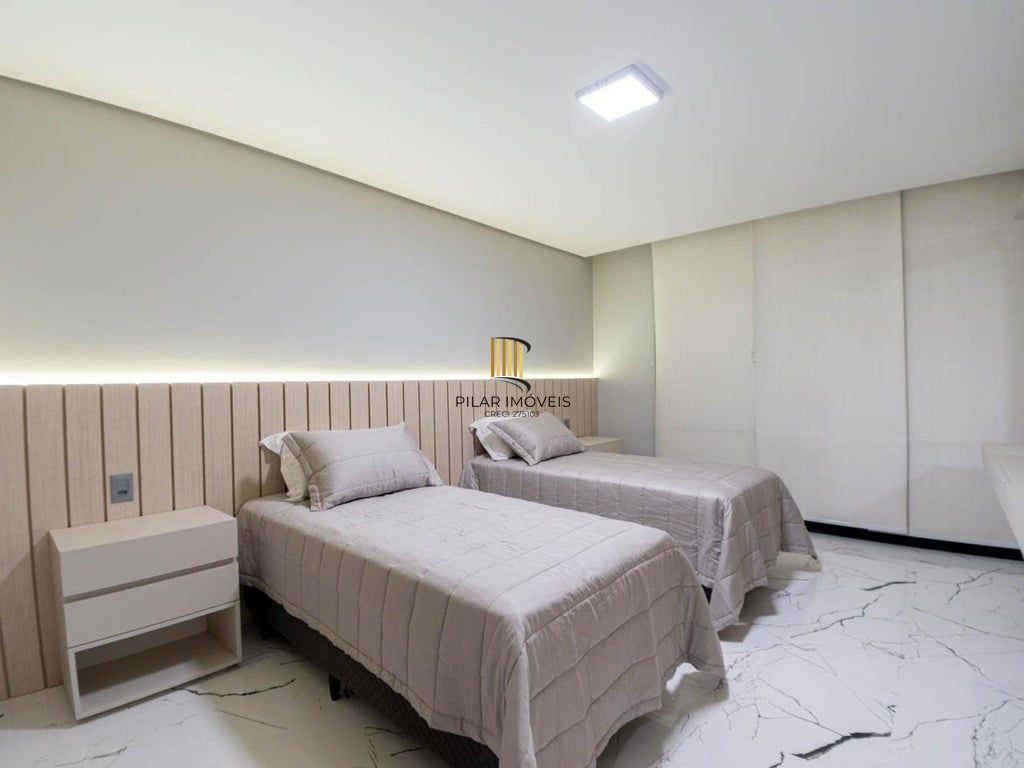 Casa de Condomínio 5 dormitórios no bairro Itapeva
