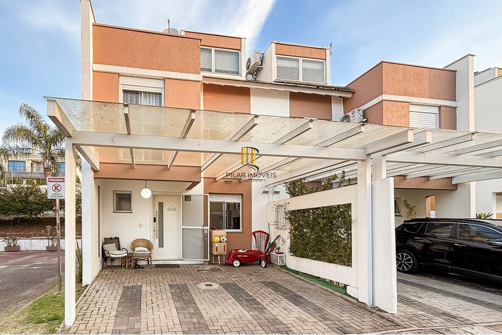 Casa de Condomínio 3 dormitórios no bairro Estância Velha