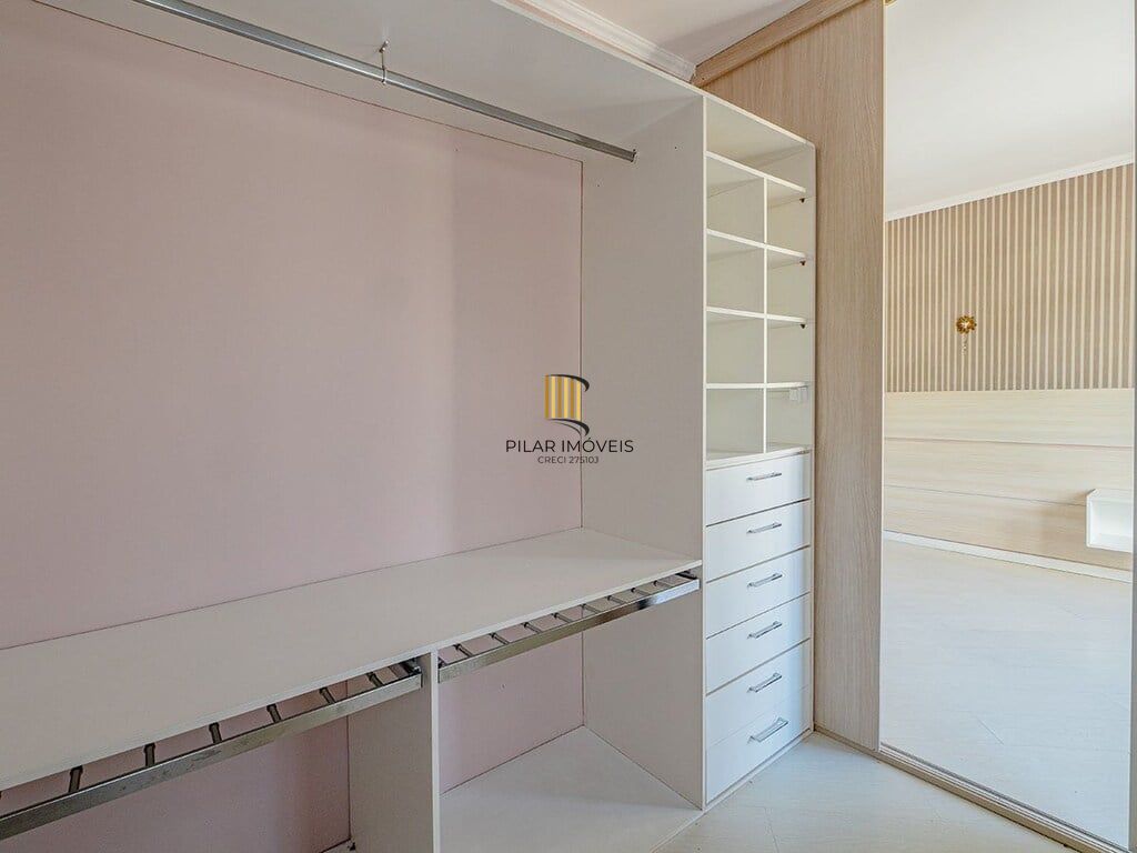 Casa 3 dormitórios no bairro Sarandi