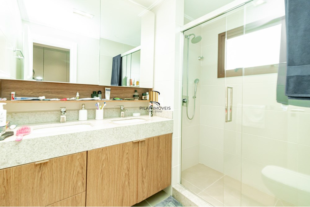 Apartamento 3 dormitórios no bairro Menino Deus