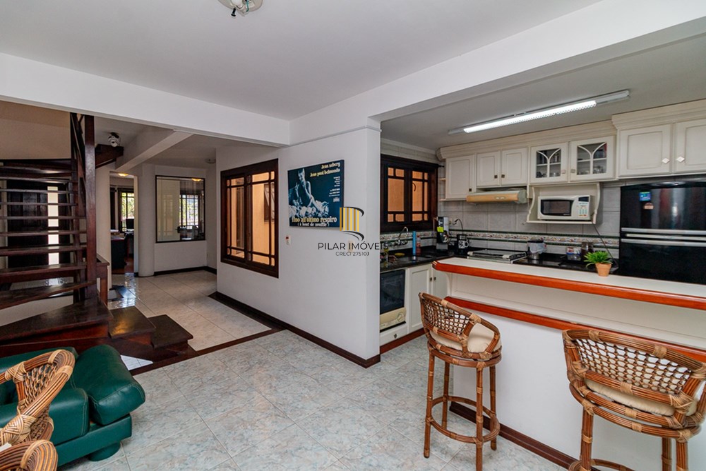 Casa 4 dormitórios no bairro Chácara das Pedras