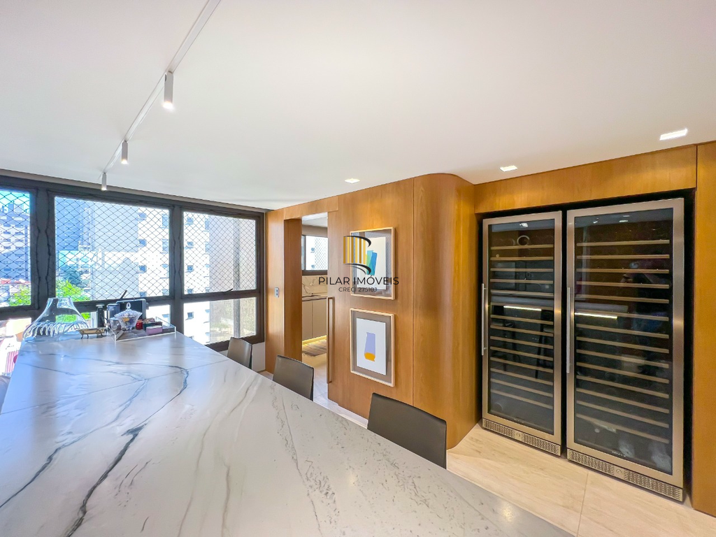 Apartamento 3 dormitórios no bairro Mont Serrat