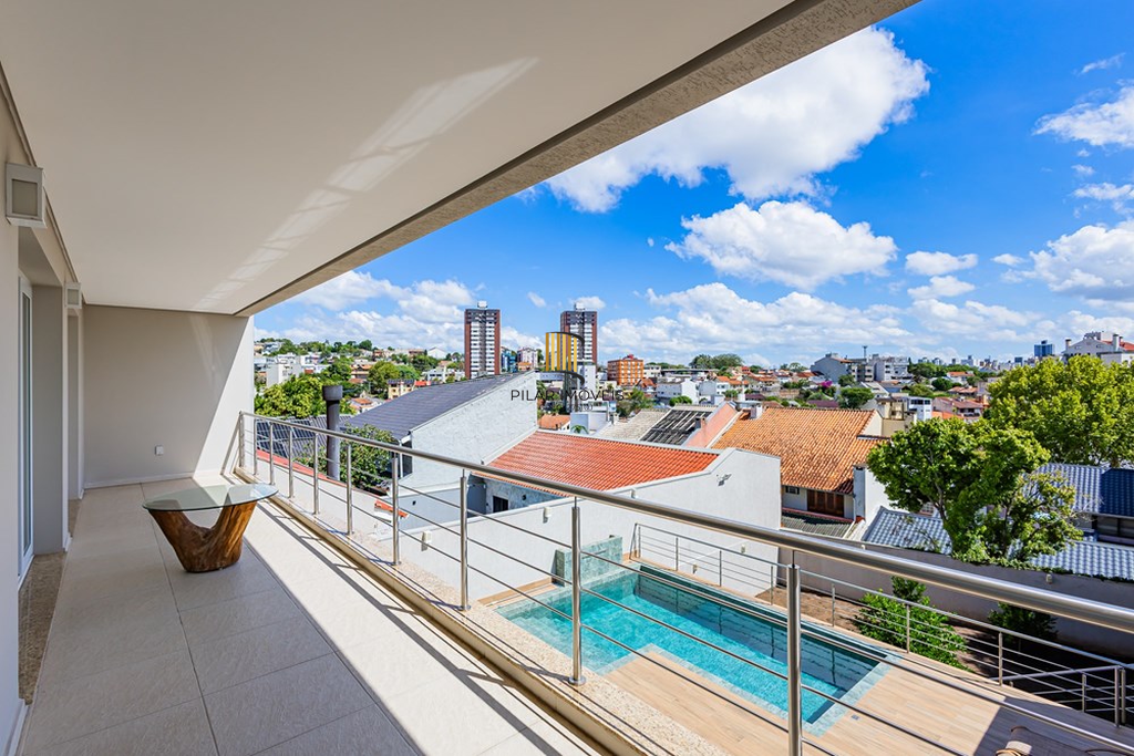 Casa 3 dormitórios no bairro Chácara das Pedras