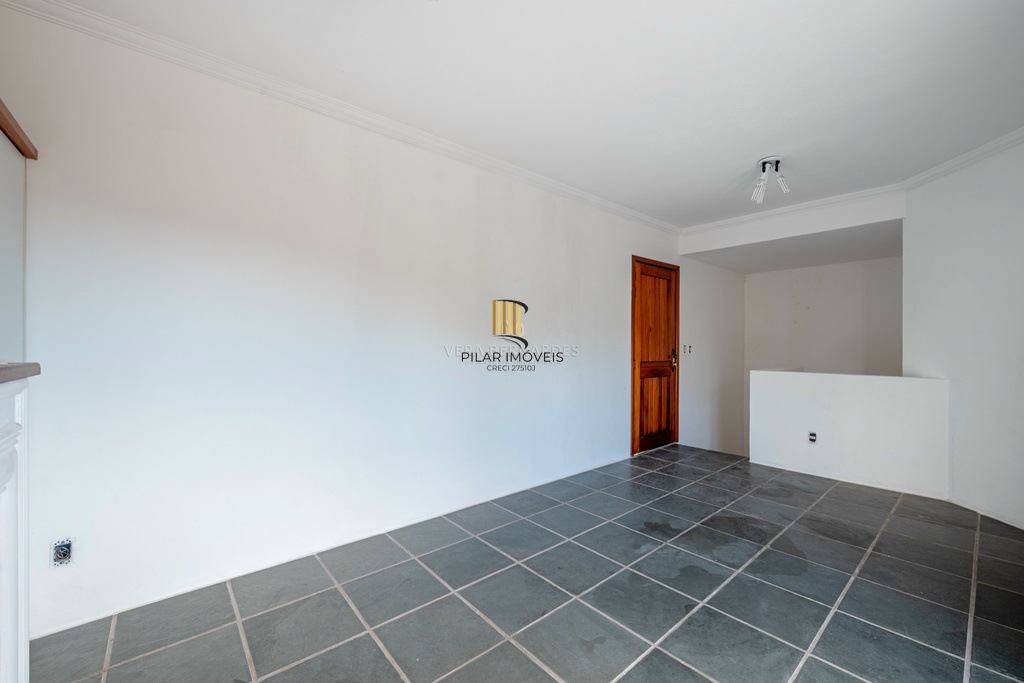 Casa 3 dormitórios no bairro Ipanema
