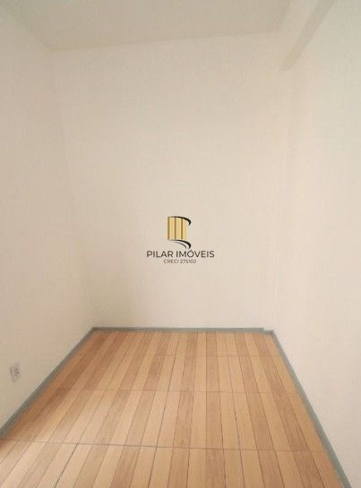Apto 02 dorm e 01 vaga, sala, coz, dep emp, frente, 77 m2, Bairro Passo da Areia