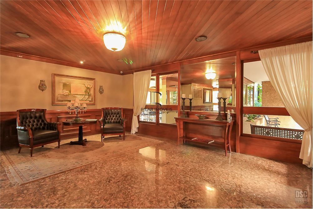 Apartamento 4 dormitórios no bairro Mont Serrat