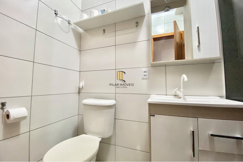 Casa de Condomínio 2 dormitórios no bairro Olaria