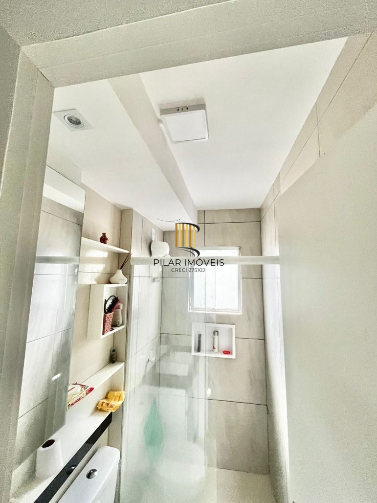 Apartamento 2 dormitórios no bairro Rubem Berta