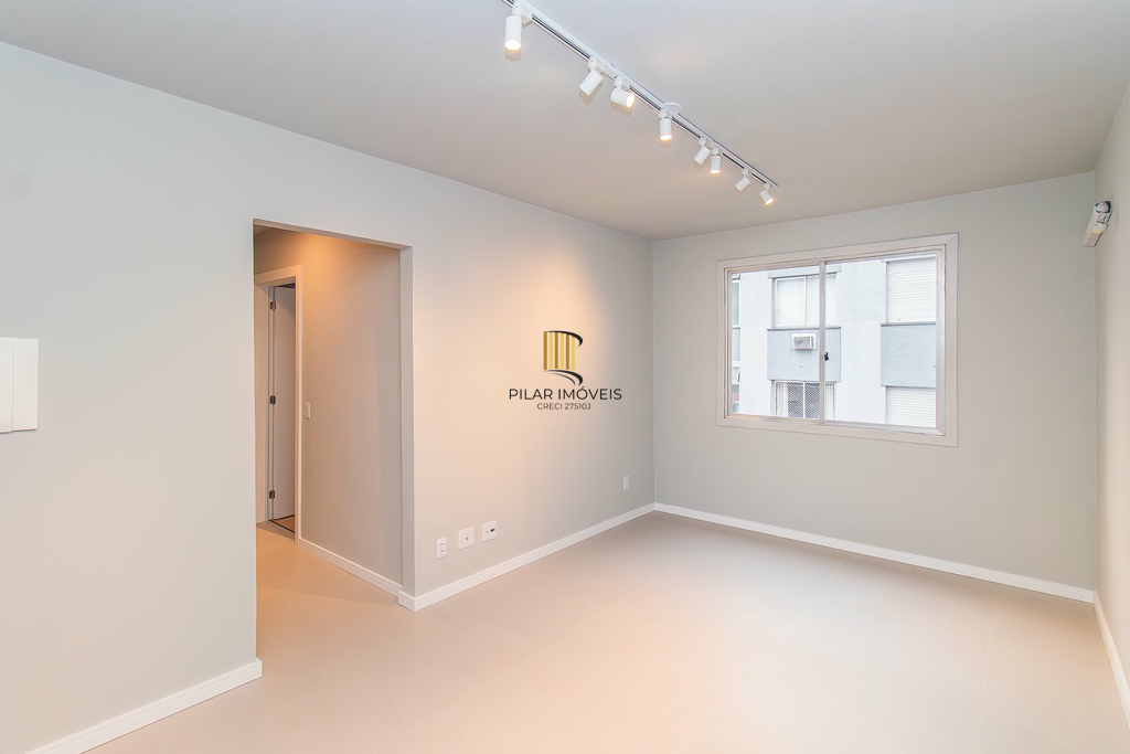 Apartamento 2 dormitórios no bairro Vila Ipiranga