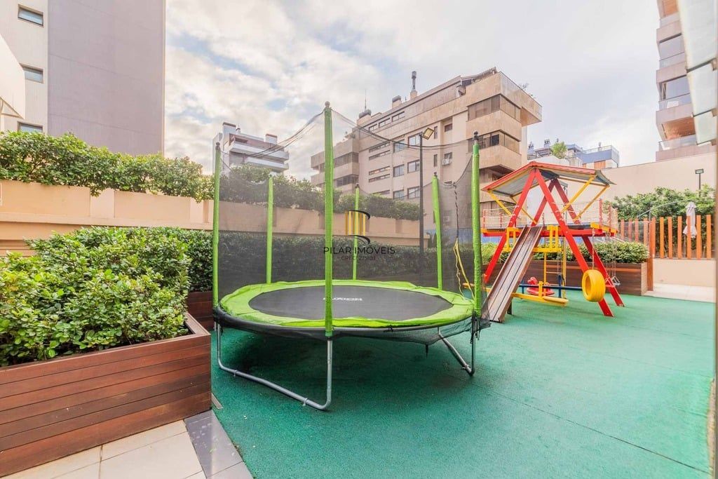 Apartamento 4 dormitórios no bairro Petrópolis