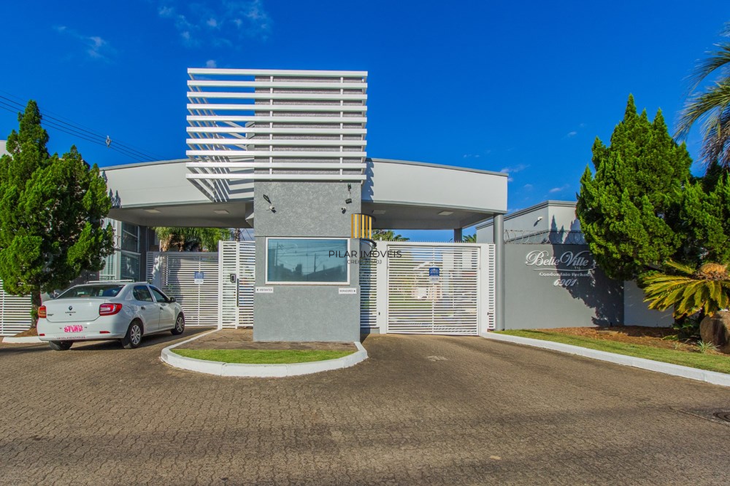 Casa 4 dormitórios no bairro Igara