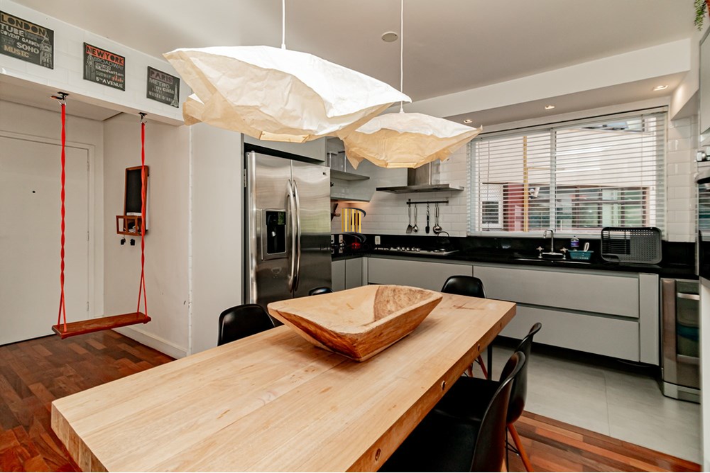 Apartamento 2 dormitórios no bairro Moinhos de Vento