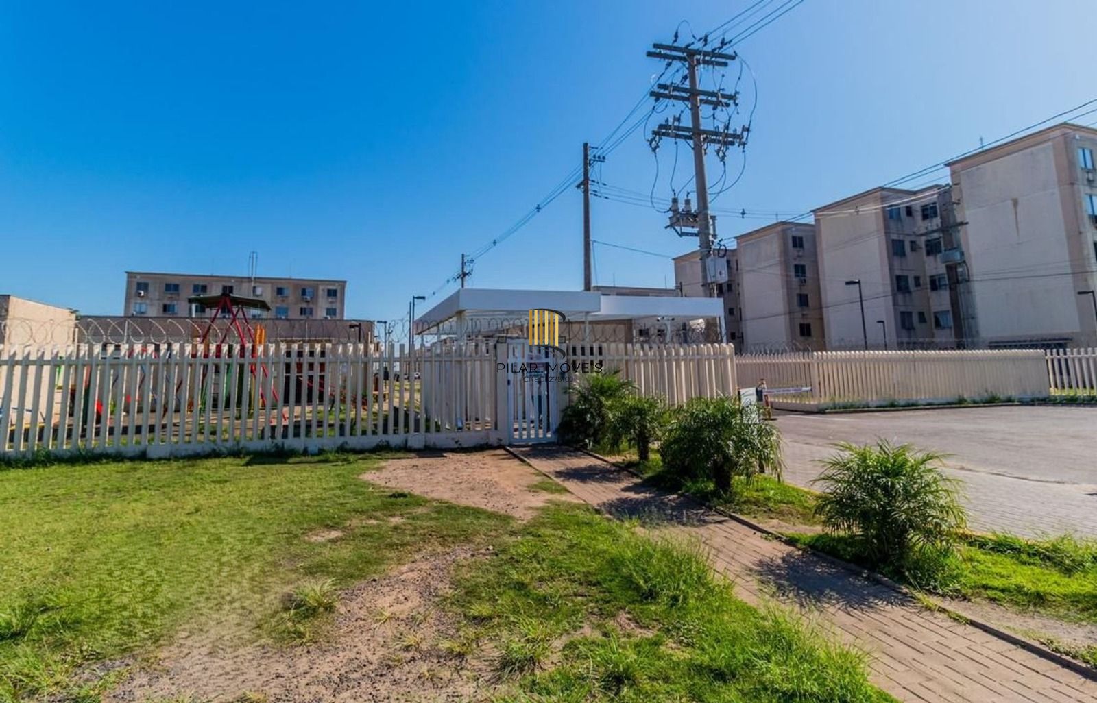 Apto 1 Dormitórios, Térreo, Sala, Cozinha, Banheiro, reformado e 01 vaga garagem