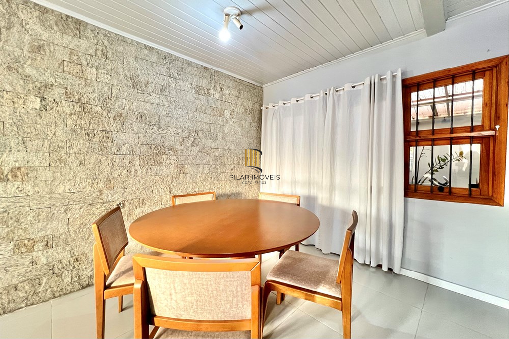 Casa 2 dormitórios no bairro São José