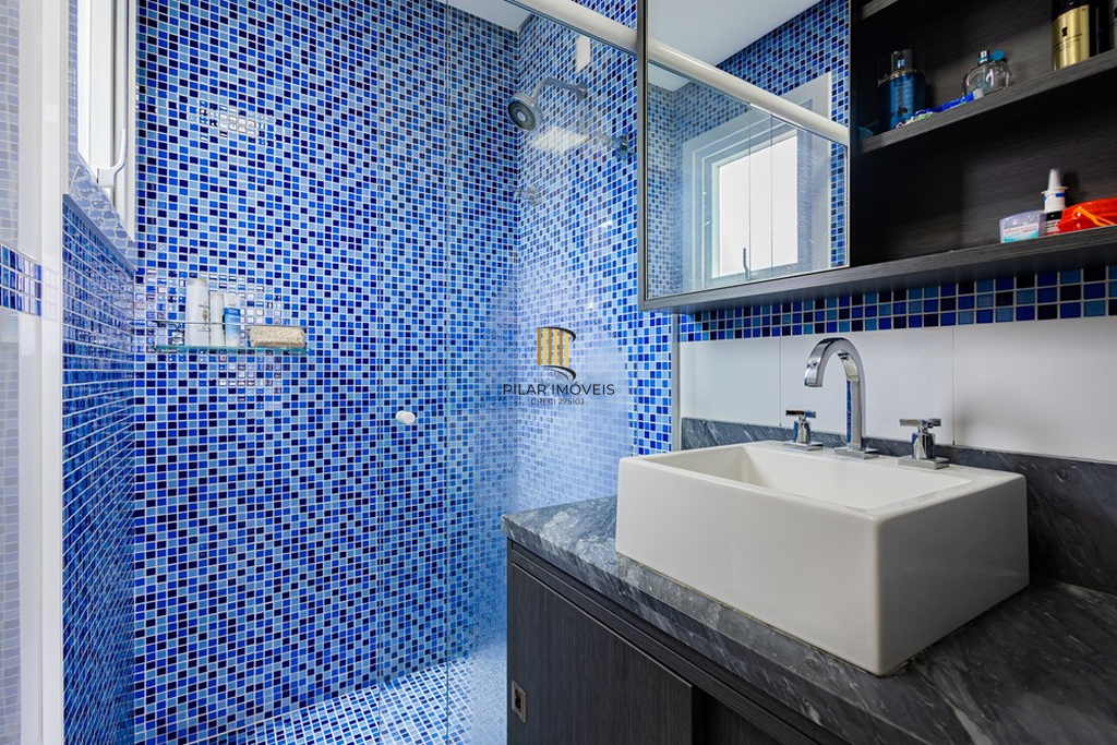 Casa 3 dormitórios no bairro Chácara das Pedras