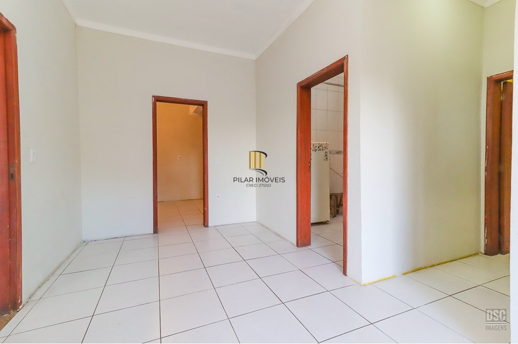 Casa 5 dormitórios no bairro Ipanema