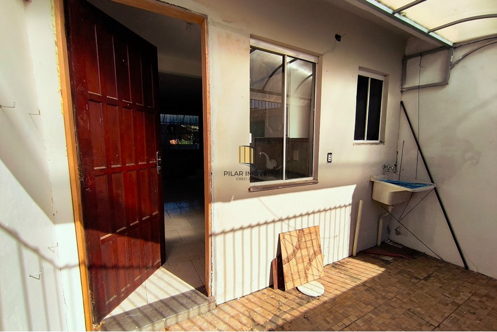 Casa 2 dormitórios no bairro Viamópolis