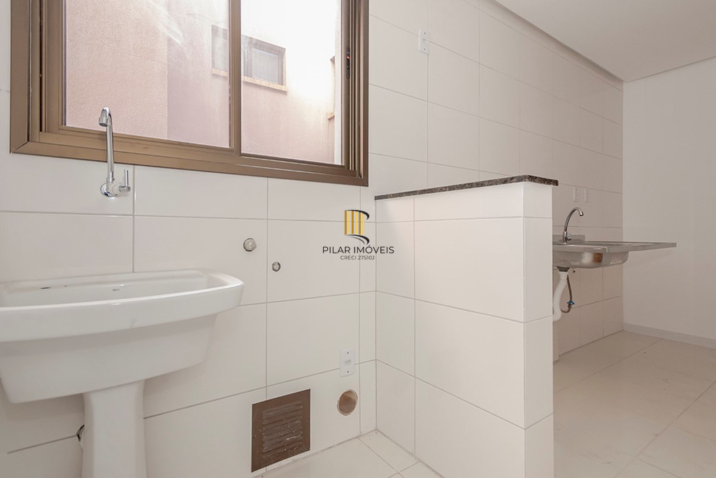 Apartamento 2 dormitórios no bairro Chácara das Pedras