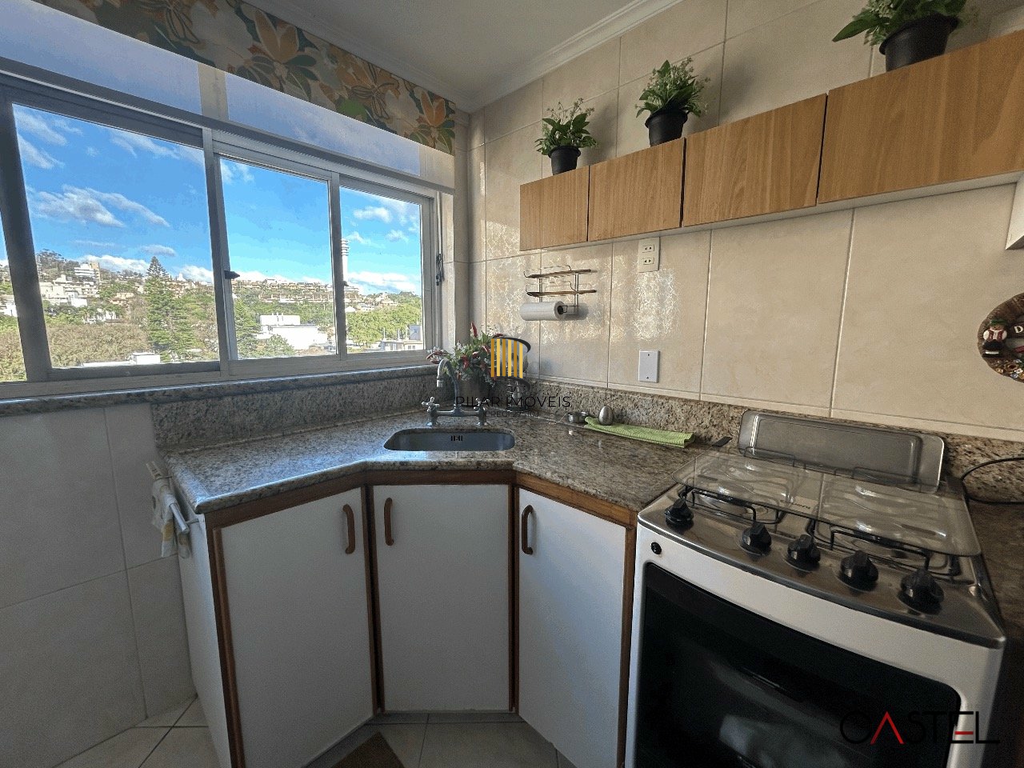 Apartamento 3 dormitórios no bairro Menino Deus