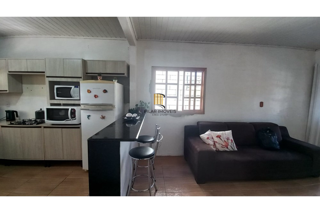 Casa 2 dormitórios no bairro Maringá