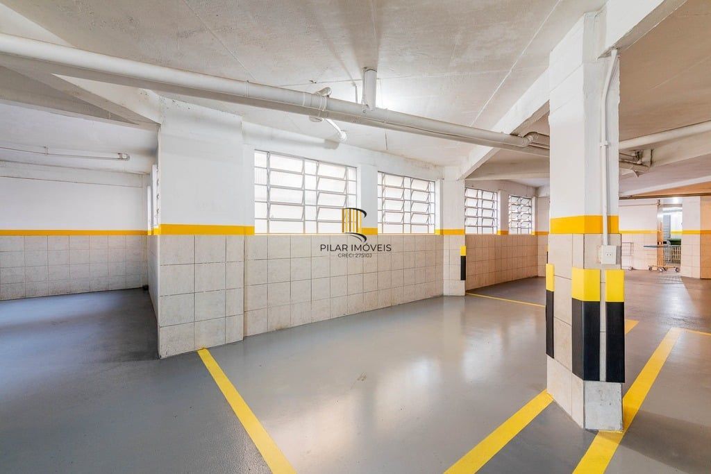 Apartamento 4 dormitórios no bairro Moinhos de Vento