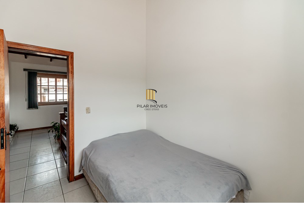 Casa 4 dormitórios no bairro Jardim Itu Sabará