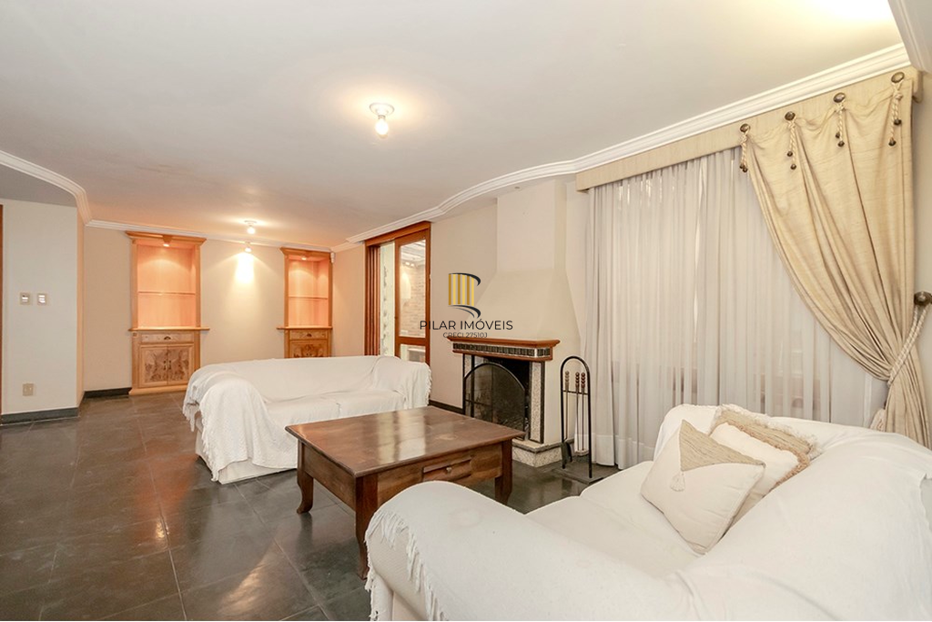 Casa 4 dormitórios no bairro Boa Vista