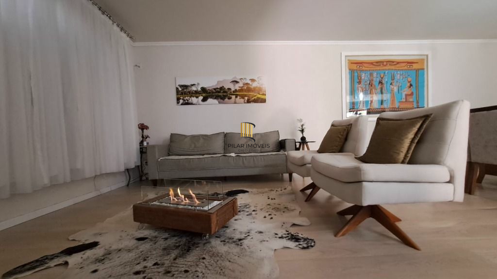 Casa 3 dormitórios no bairro Nonoai