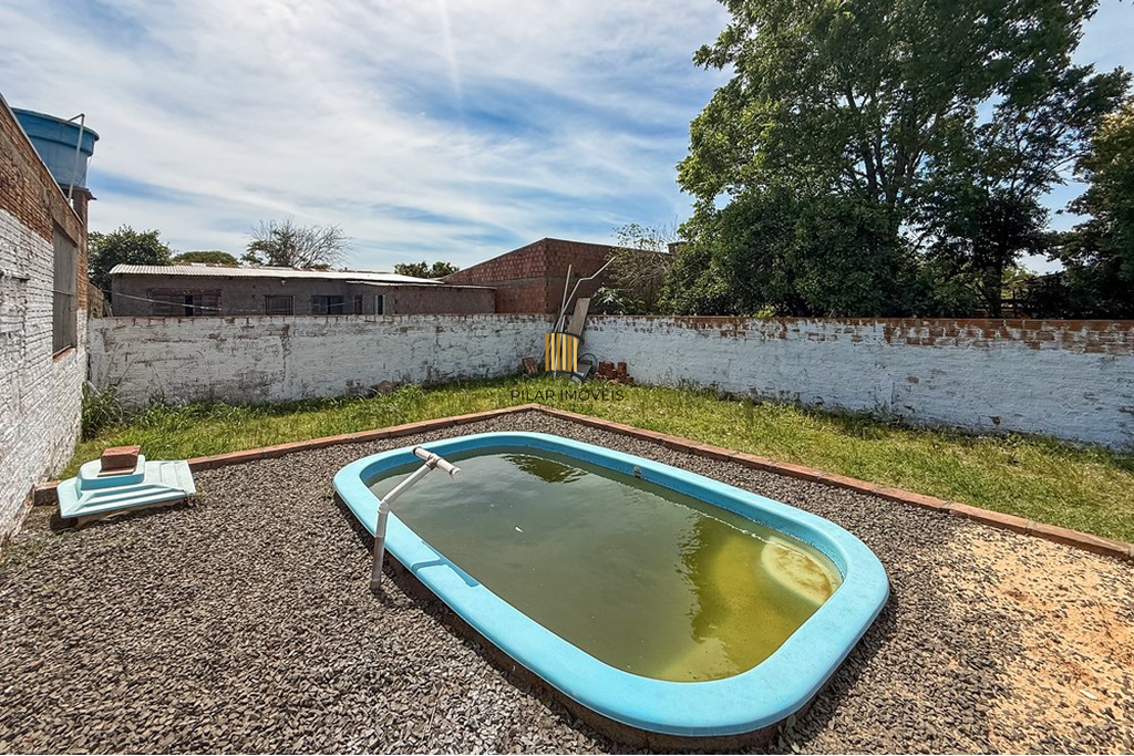 Casa 2 dormitórios no bairro Mathias Velho