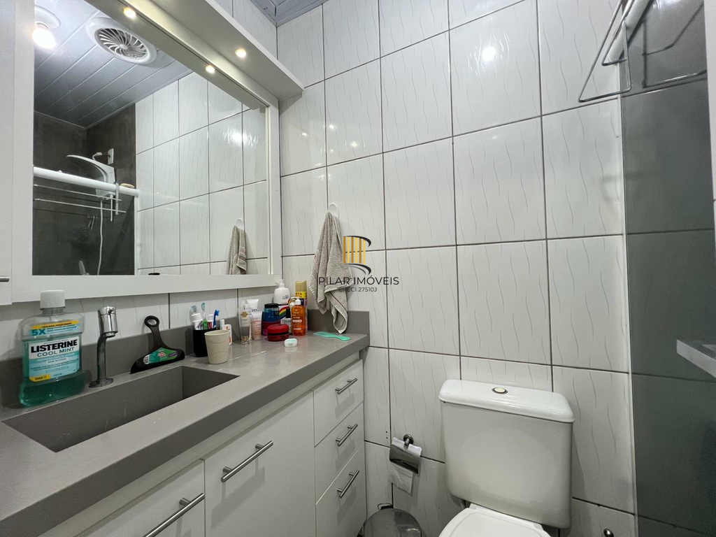 Casa 3 dormitórios no bairro Hípica