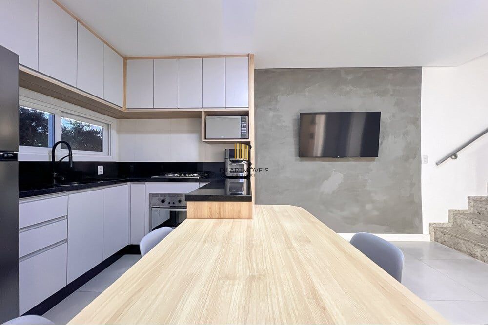 Casa de Condomínio 3 dormitórios no bairro Niterói