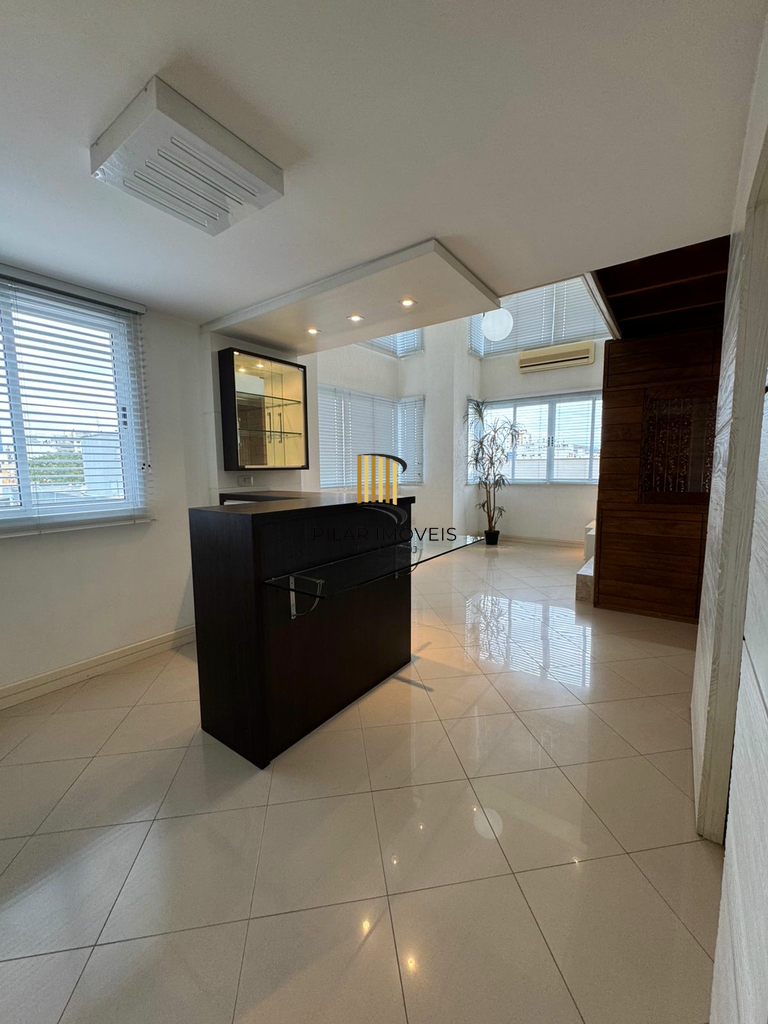 Duplex 1 dormitório no bairro Petrópolis