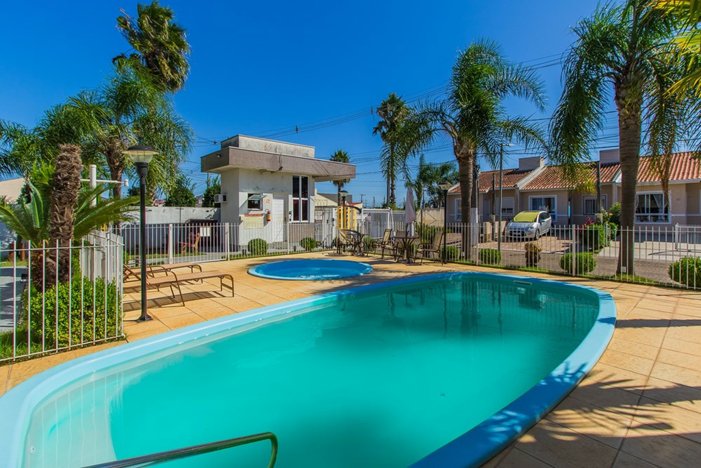 Casa de Condomínio 3 dormitórios no bairro Olaria