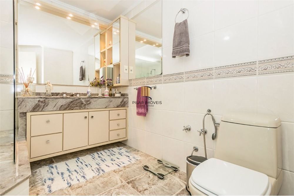 Casa 4 dormitórios no bairro Jardim Sabará