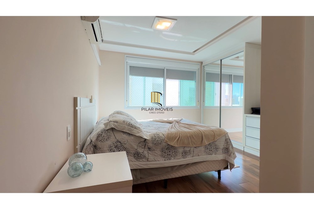 Casa de Condomínio 4 dormitórios no bairro Morada do Sol