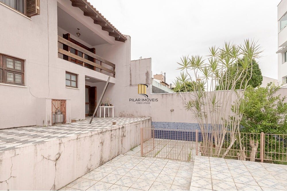 Casa 4 dormitórios no bairro Jardim Itu
