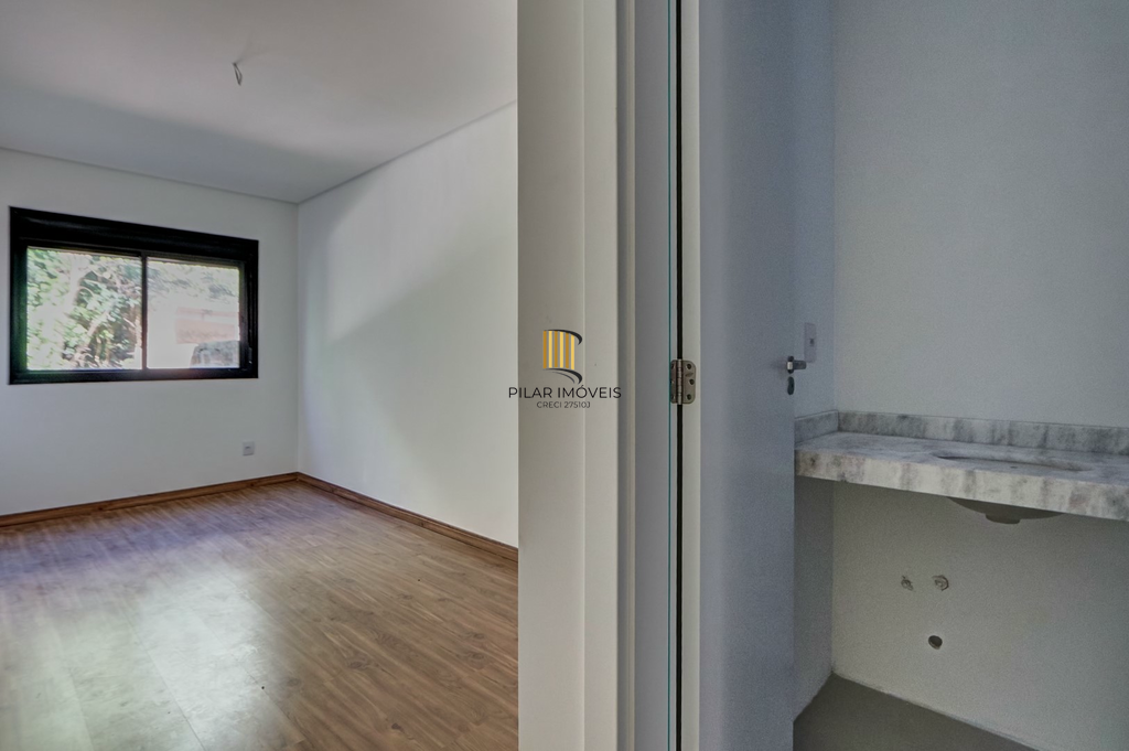 Casa 3 dormitórios no bairro Chácara das Pedras