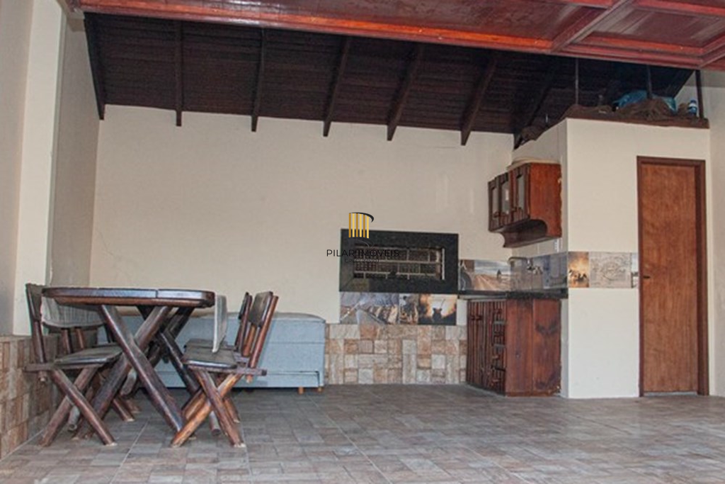 Casa 2 dormitórios no bairro Fiuza