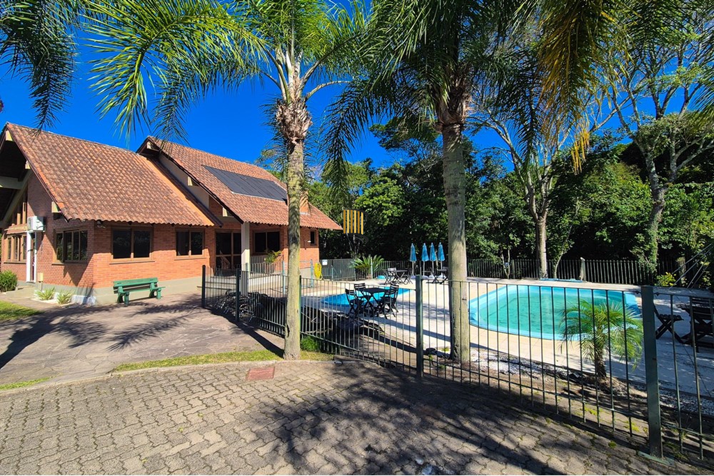 Casa de Condomínio 3 dormitórios no bairro Mário Quintana