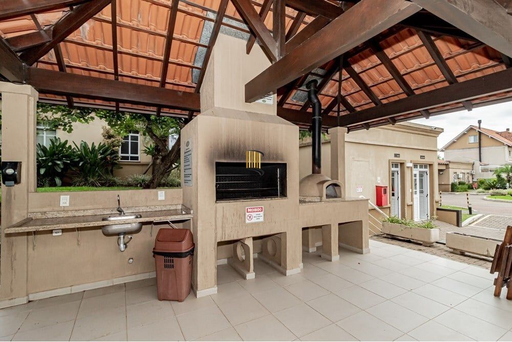 Casa de Condomínio 4 dormitórios no bairro Sarandi