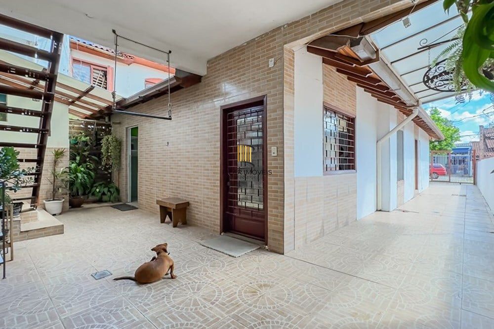 Casa 2 dormitórios no bairro Santa Maria Goretti