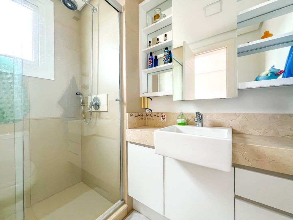 Apartamento 4 dormitórios no bairro Petrópolis