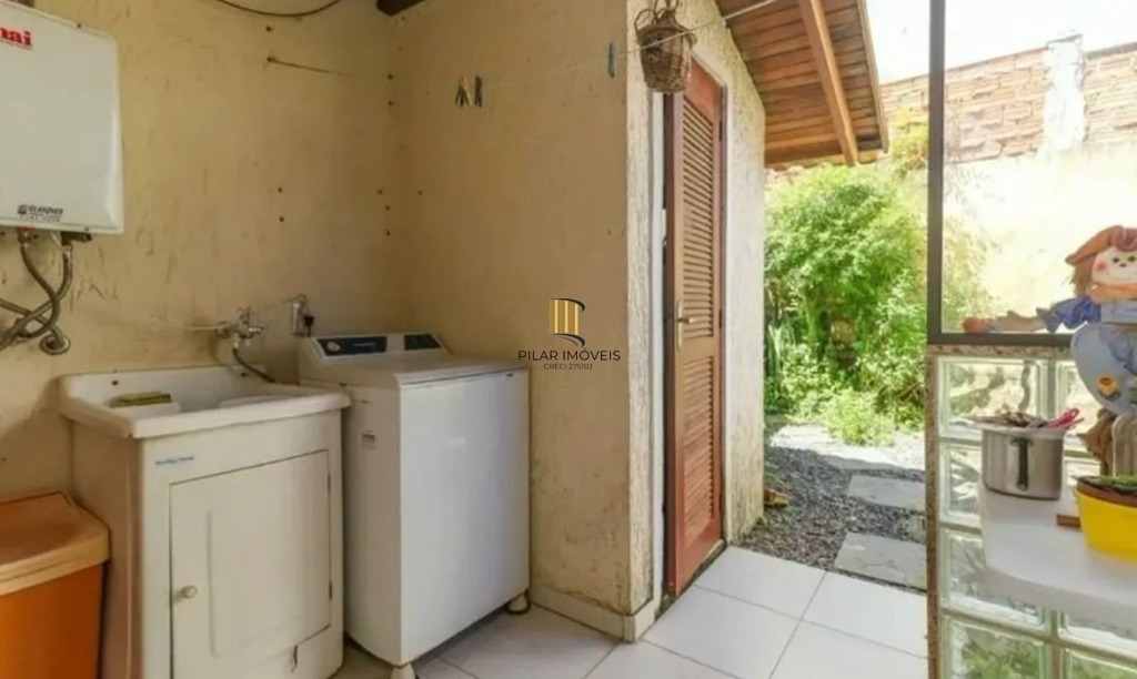 Casa 2 dormitórios no bairro Vila Nova