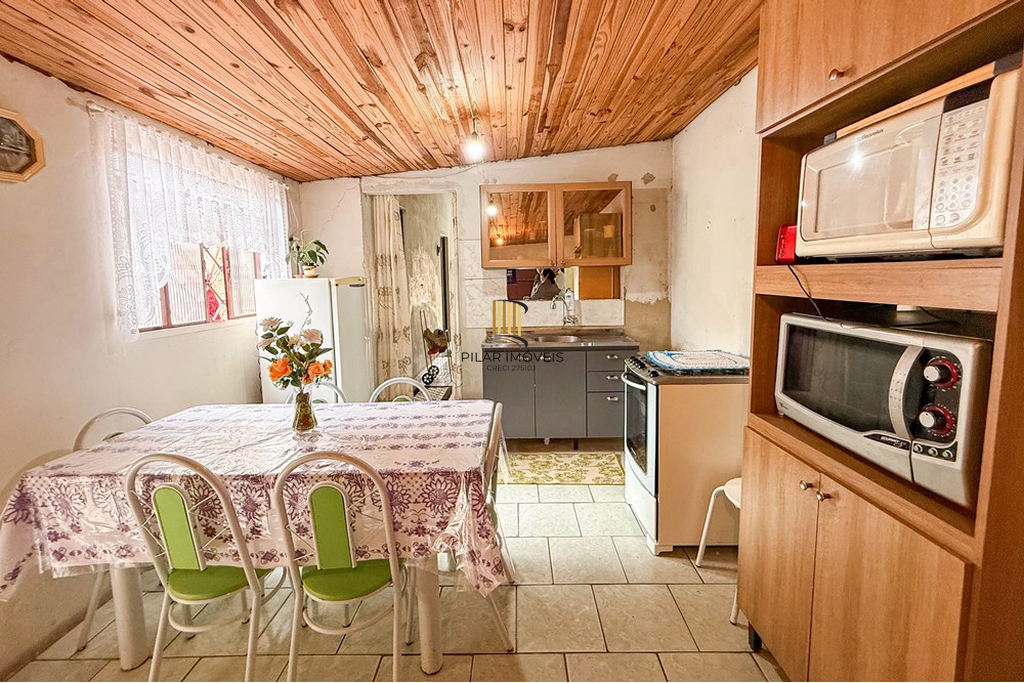 Casa 2 dormitórios no bairro Capão da Cruz