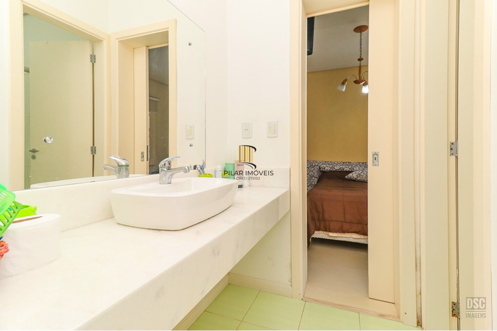 Casa 4 dormitórios no bairro Tristeza