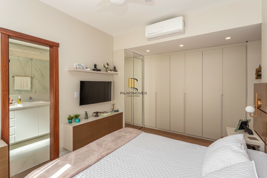 Apartamento 4 dormitórios no bairro Bela Vista