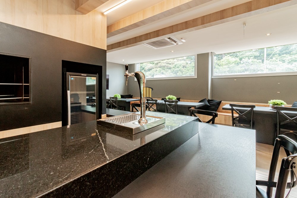 Apartamento 2 dormitórios no bairro São Sebastião