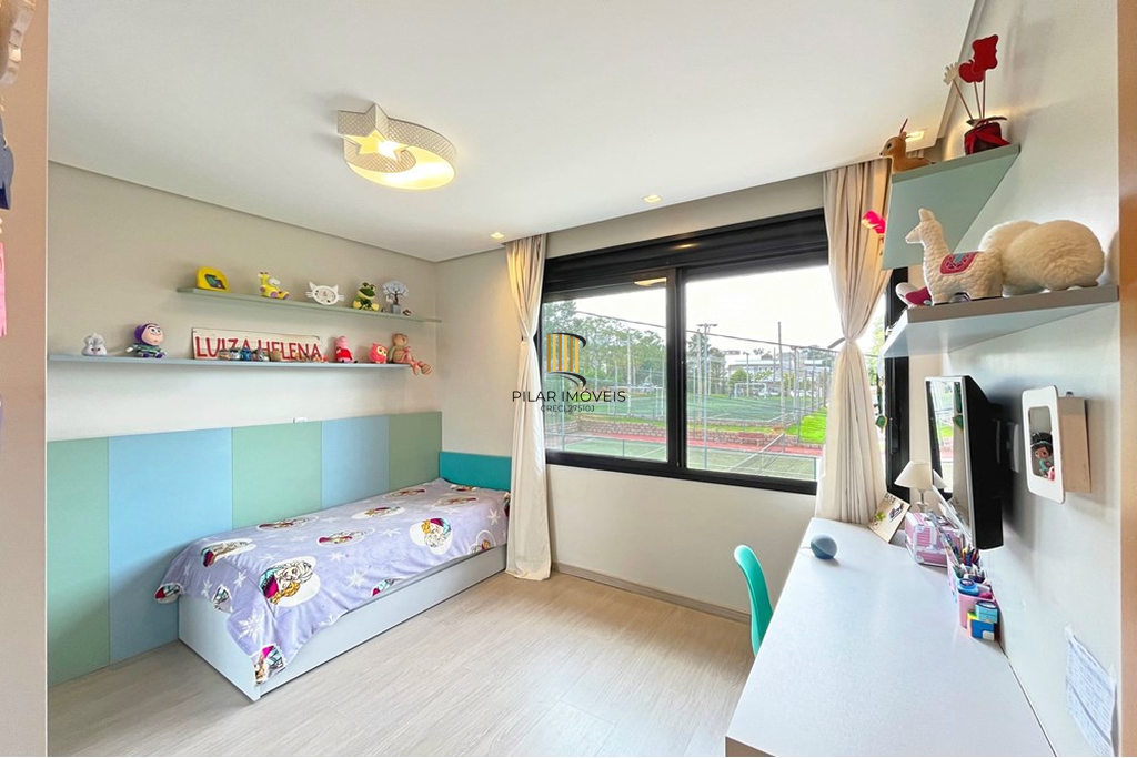 Casa de Condomínio 4 dormitórios no bairro Hípica